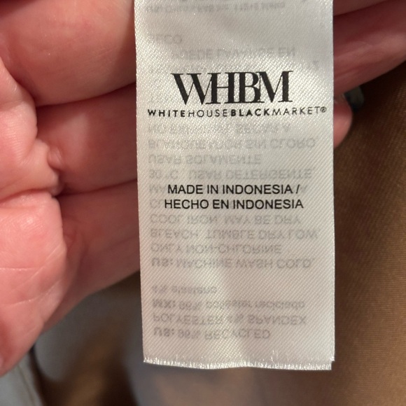 White House Black Market | Tuxedo Blouse | Bronze | Medium - Picture 5 of 8